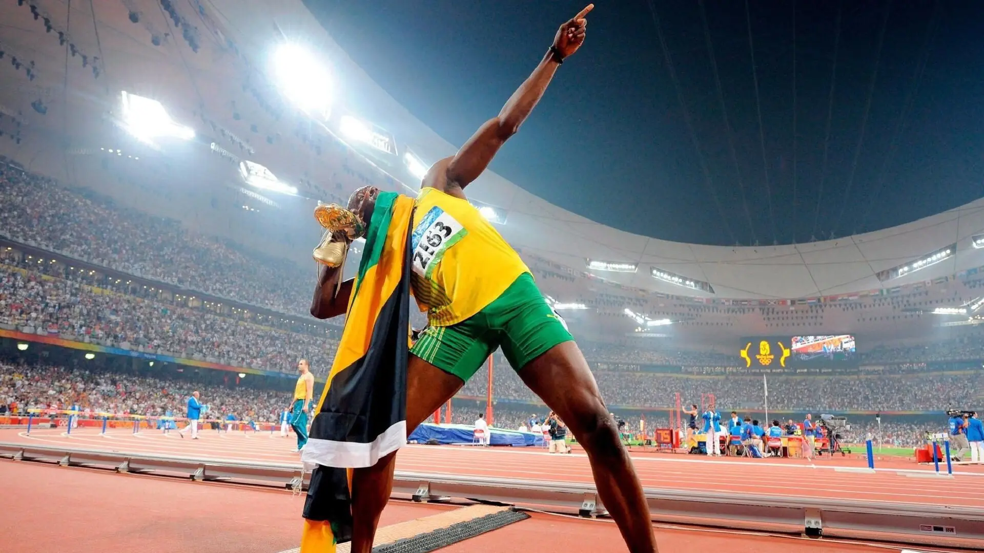 里昂中场多面手助阵，球队战力增强，里昂队首发阵容