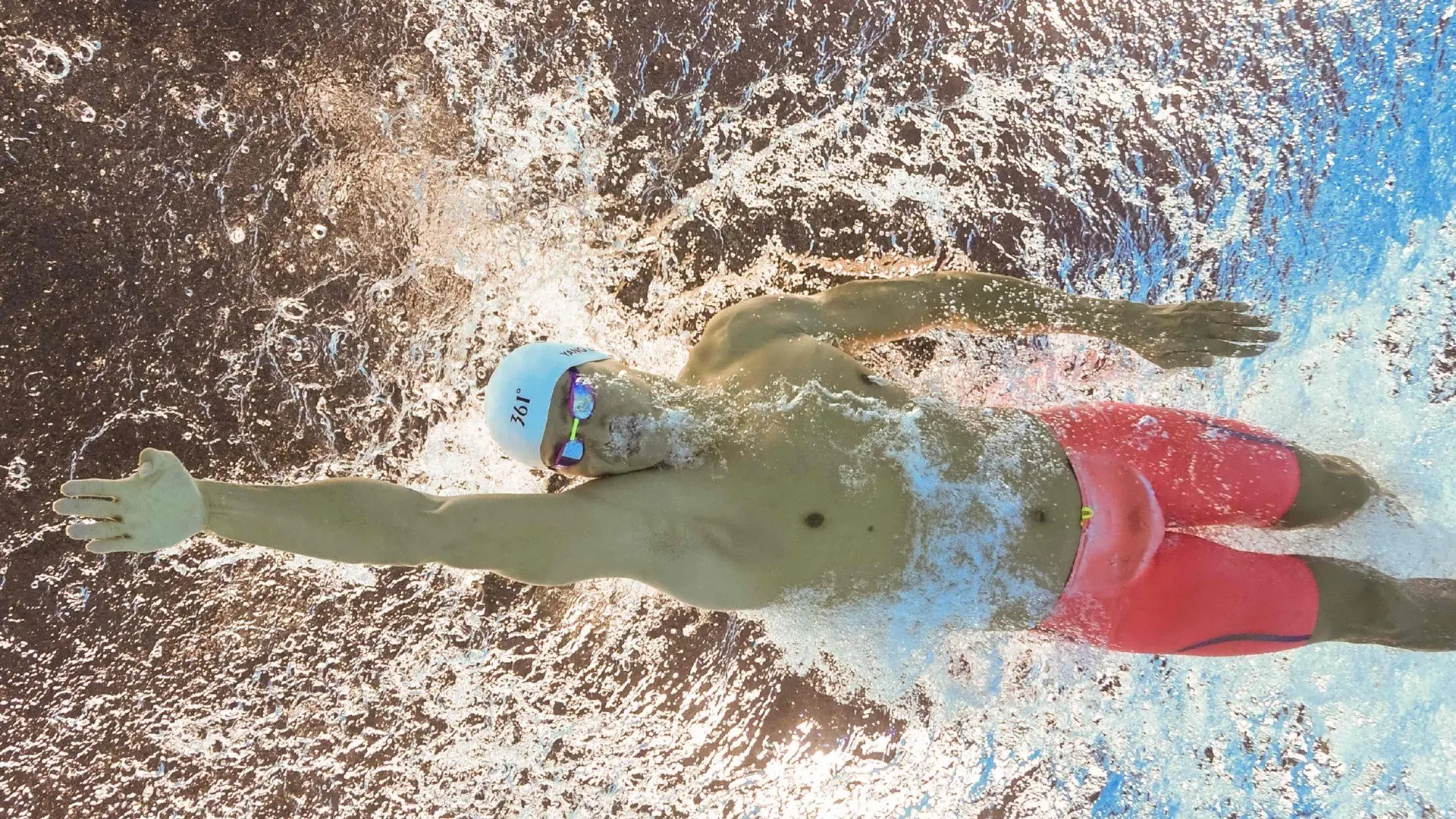 震撼封盖：李磊封阻对手最后一投，守住胜利！，歌手封磊